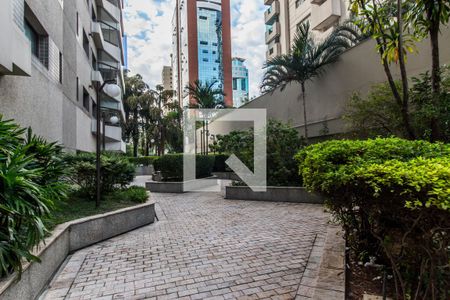 Apartamento à venda com 284m², 4 quartos e 4 vagas Apartamento à venda com 284m², 4 quartos e 4 vagasÁrea comum