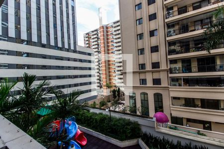 Apartamento à venda com 284m², 4 quartos e 4 vagas Apartamento à venda com 284m², 4 quartos e 4 vagasVista do Quarto