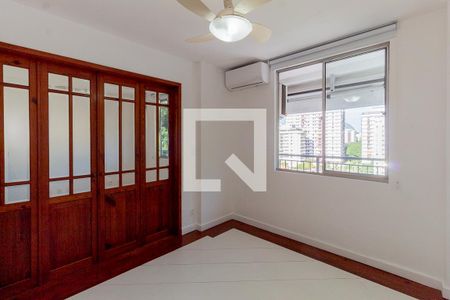 Apartamento à venda com 119m², 2 quartos e 1 vaga Apartamento à venda com 119m², 2 quartos e 1 vagaQuarto 1