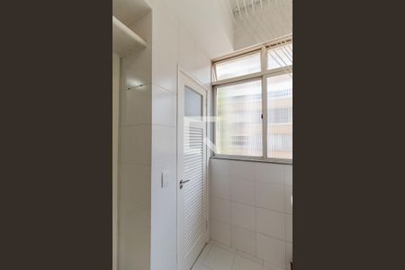 Apartamento à venda com 119m², 2 quartos e 1 vaga Apartamento à venda com 119m², 2 quartos e 1 vagaÁrea de Serviço