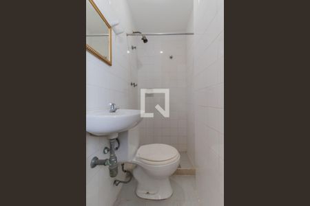 Apartamento à venda com 119m², 2 quartos e 1 vaga Apartamento à venda com 119m², 2 quartos e 1 vagaBanheiro de serviço