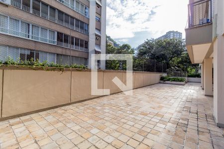 Apartamento à venda com 119m², 2 quartos e 1 vaga Apartamento à venda com 119m², 2 quartos e 1 vagaÁrea comum - Playground