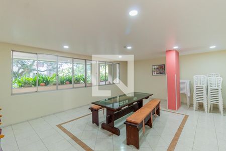 Apartamento à venda com 119m², 2 quartos e 1 vaga Apartamento à venda com 119m², 2 quartos e 1 vagaÁrea comum - Salão de festas