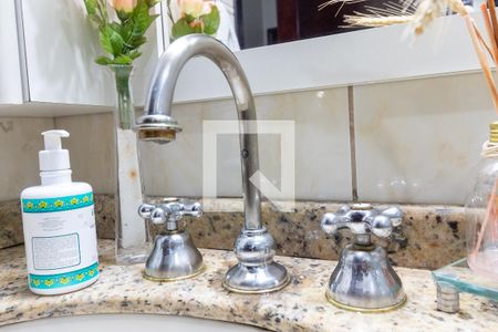 Casa à venda com 356m², 5 quartos e 4 vagasBanheiro - torneira