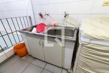 Casa à venda com 356m², 5 quartos e 4 vagasLavanderia