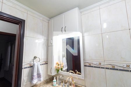 Casa à venda com 356m², 5 quartos e 4 vagasDetalhe do banheiro 3