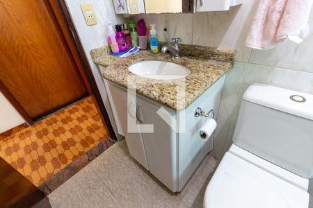 Casa à venda com 356m², 5 quartos e 4 vagasBanheiro 2