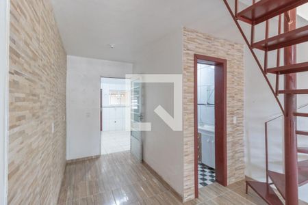 Casa de condomínio para alugar com 72m², 2 quartos e 1 vaga Casa de condomínio para alugar com 72m², 2 quartos e 1 vagaSala