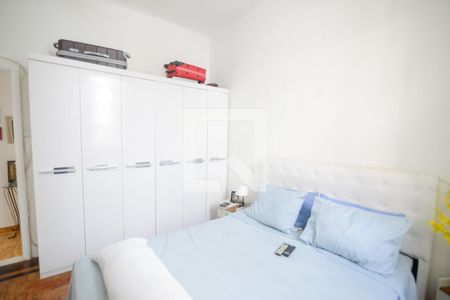 Casa à venda com 260m², 5 quartos e 2 vagas Casa à venda com 260m², 5 quartos e 2 vagasQuarto 4