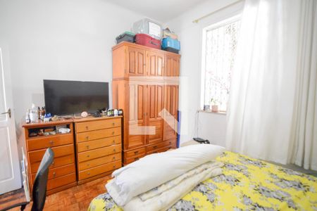 Casa à venda com 260m², 5 quartos e 2 vagas Casa à venda com 260m², 5 quartos e 2 vagasQuarto 2