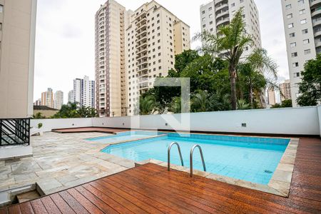 Apartamento à venda com 83m², 3 quartos e 2 vagas Apartamento à venda com 83m², 3 quartos e 2 vagasÁrea comum - Piscina