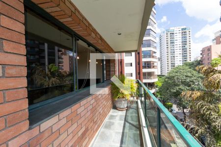 Sacada Sala de apartamento à venda com 4 quartos, 240m² em Indianópolis, São Paulo