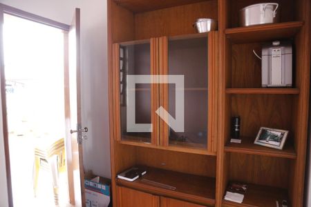 Casa à venda com 278m², 3 quartos e 4 vagasQuarto de Serviço