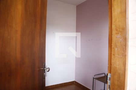 Casa à venda com 278m², 3 quartos e 4 vagasQuarto de Serviço