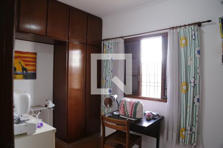 Casa à venda com 278m², 3 quartos e 4 vagasQuarto 2