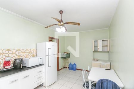 Cozinha de apartamento para alugar com 3 quartos, 105m² em Partenon, Porto Alegre