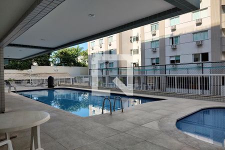 Apartamento à venda com 111m², 4 quartos e 3 vagas Apartamento à venda com 111m², 4 quartos e 3 vagasÁrea comum - Piscina