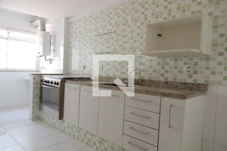 Apartamento à venda com 111m², 4 quartos e 3 vagasCozinha - Armários