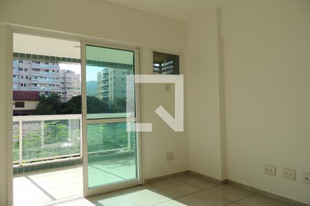 Apartamento à venda com 111m², 4 quartos e 3 vagasQuarto 2 