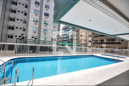 Apartamento à venda com 92m², 3 quartos e 2 vagas Apartamento à venda com 92m², 3 quartos e 2 vagasPiscina