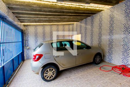 Casa à venda com 105m², 2 quartos e 3 vagas Casa à venda com 105m², 2 quartos e 3 vagasGaragem