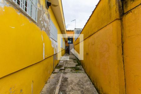 Casa à venda com 105m², 2 quartos e 3 vagas Casa à venda com 105m², 2 quartos e 3 vagasCorredor Lateral