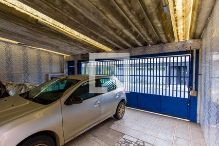 Casa à venda com 105m², 2 quartos e 3 vagas Casa à venda com 105m², 2 quartos e 3 vagasGaragem