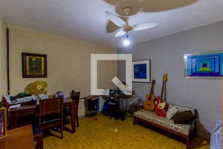 Casa à venda com 105m², 2 quartos e 3 vagas Casa à venda com 105m², 2 quartos e 3 vagasSala - Casa 2