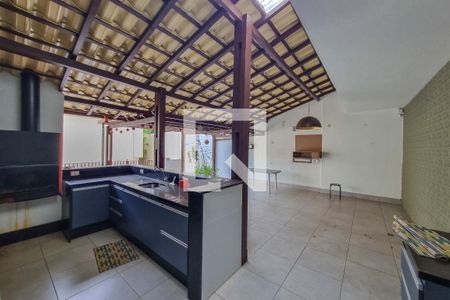 Casa para alugar com 440m², 4 quartos e 4 vagasÁrea externa