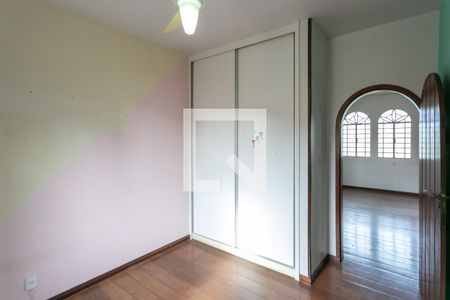 Casa para alugar com 440m², 4 quartos e 4 vagasQuarto 3