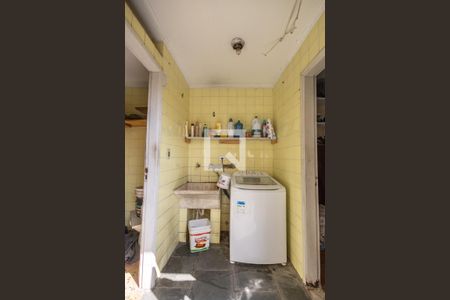 Casa à venda com 121m², 3 quartos e 2 vagas Casa à venda com 121m², 3 quartos e 2 vagasÁrea de Serviço