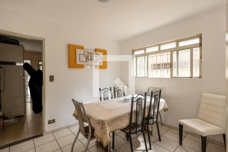 Casa à venda com 121m², 3 quartos e 2 vagas Casa à venda com 121m², 3 quartos e 2 vagasCopa