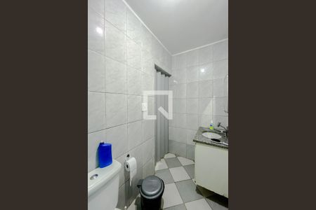 Casa à venda com 70m², 2 quartos e 1 vagaBanheiro 2