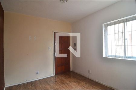 Sala de apartamento à venda com 1 quarto, 33m² em Guajuviras, Canoas