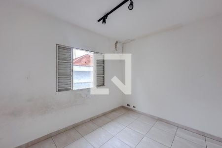 Quarto 2 de casa para alugar com 2 quartos, 110m² em Água Rasa, São Paulo