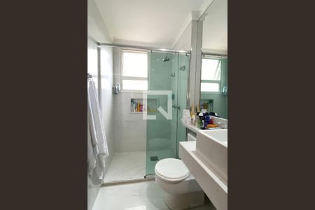 Apartamento à venda com 125m², 2 quartos e 2 vagasBanheiro da Suíte 1