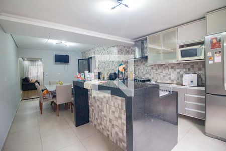 Casa à venda com 209m², 3 quartos e 3 vagascozinha