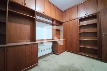 Apartamento à venda com 150m², 4 quartos e 2 vagasQuarto 3