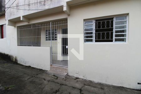 Entrada de casa para alugar com 1 quarto, 50m² em Vila Santa Clara, São Paulo