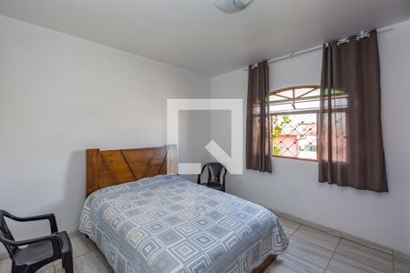 Casa à venda com 232m², 3 quartos e 5 vagas Casa à venda com 232m², 3 quartos e 5 vagasQuarto 2