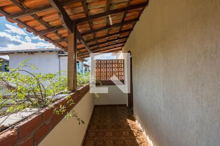 Casa à venda com 232m², 3 quartos e 5 vagas Casa à venda com 232m², 3 quartos e 5 vagasVaranda da Suíte