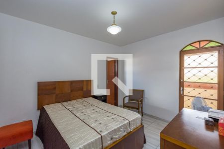 Casa à venda com 232m², 3 quartos e 5 vagas Casa à venda com 232m², 3 quartos e 5 vagasSuíte