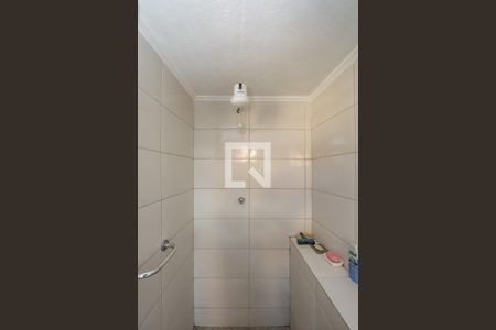 Casa à venda com 232m², 3 quartos e 5 vagas Casa à venda com 232m², 3 quartos e 5 vagasBanheiro Social 2