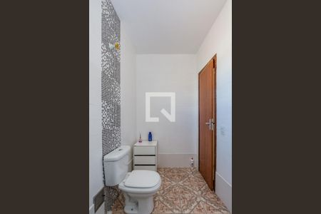 Casa à venda com 232m², 3 quartos e 5 vagas Casa à venda com 232m², 3 quartos e 5 vagasBanheiro da Suíte