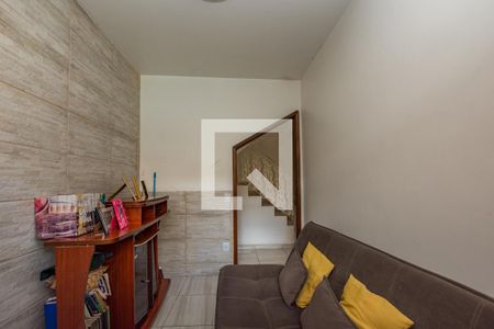 Casa à venda com 232m², 3 quartos e 5 vagas Casa à venda com 232m², 3 quartos e 5 vagasEscritório