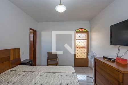 Casa à venda com 232m², 3 quartos e 5 vagas Casa à venda com 232m², 3 quartos e 5 vagasSuíte