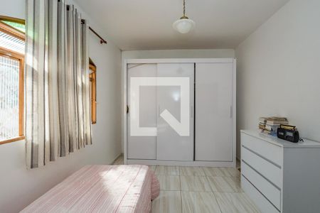 Casa à venda com 232m², 3 quartos e 5 vagas Casa à venda com 232m², 3 quartos e 5 vagasQuarto 3