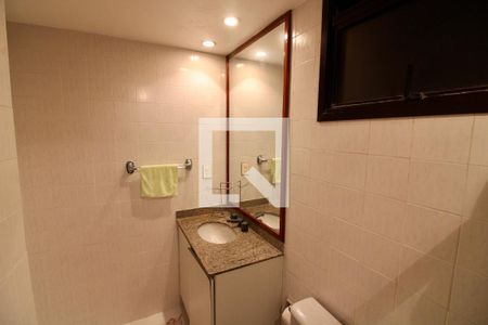 Apartamento para alugar com 188m², 2 quartos e 3 vagas Apartamento para alugar com 188m², 2 quartos e 3 vagasBanheiro Social 2