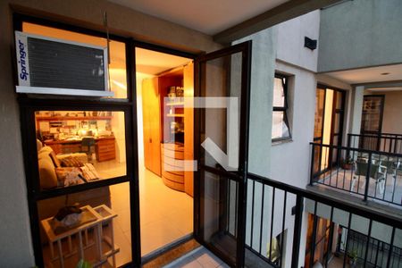 Apartamento para alugar com 188m², 2 quartos e 3 vagas Apartamento para alugar com 188m², 2 quartos e 3 vagasVaranda do Quarto