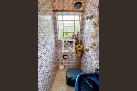 Casa à venda com 315m², 3 quartos e 6 vagasBanheiro
